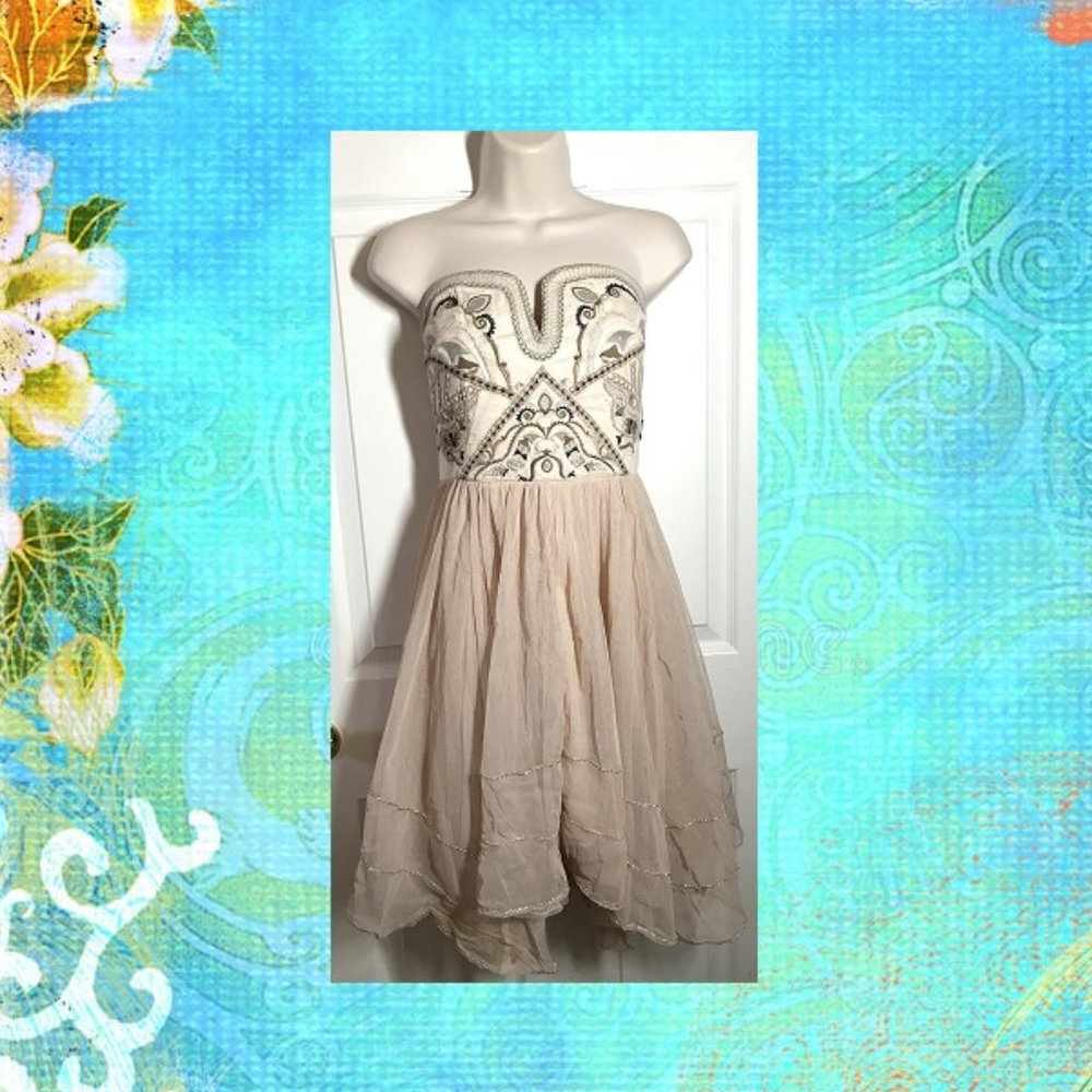 Free People ~Strapless Kerchief Hem Dress ~  10